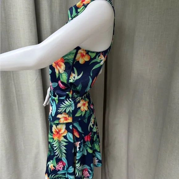 Gottex Hawaiian print golf tennis top (Medium)  and skort (Small) set - Picture 3 of 6